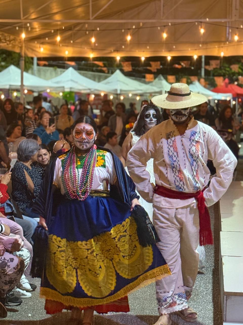 FESTIVAL DE DÍA DE MUERTOS: COLEGIO DE MORELIA
